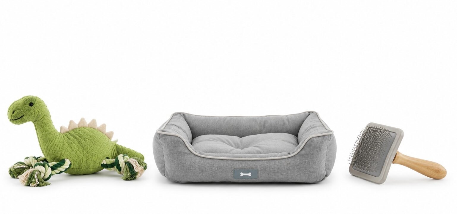 More pet supplies manufacturer with pet toys, bed and grooming brush
